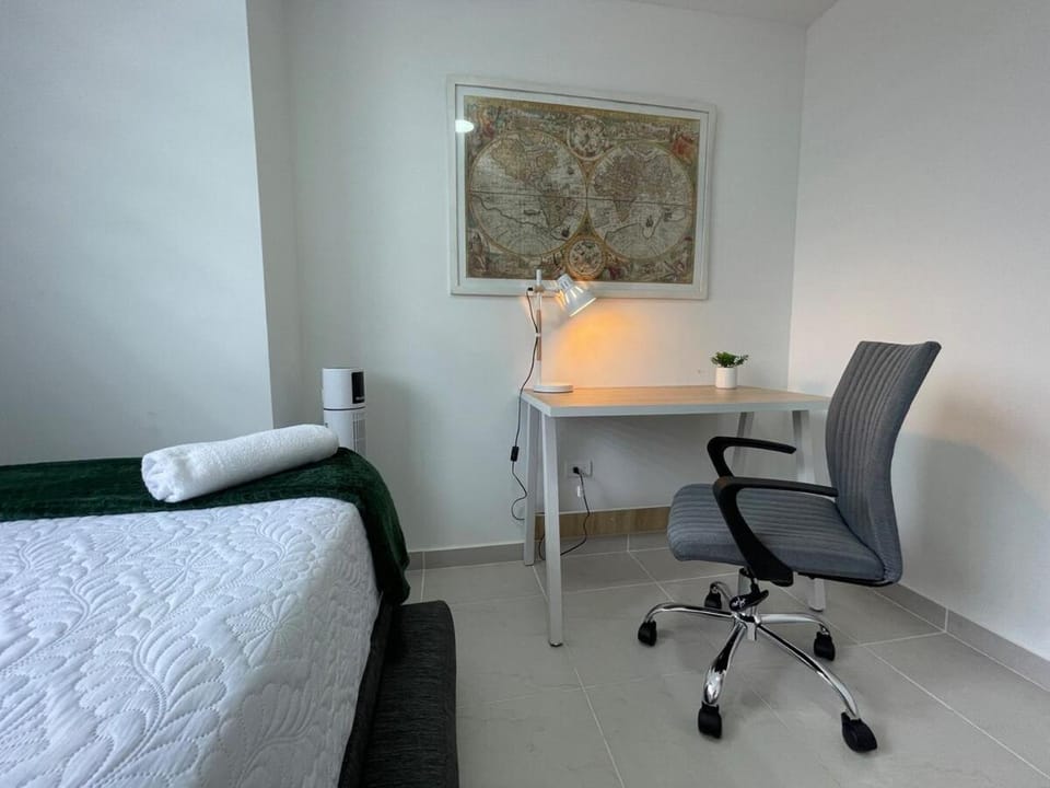 Apartamento cerca al aeropuerto con 3 habitaciones Apartment in Cartagena