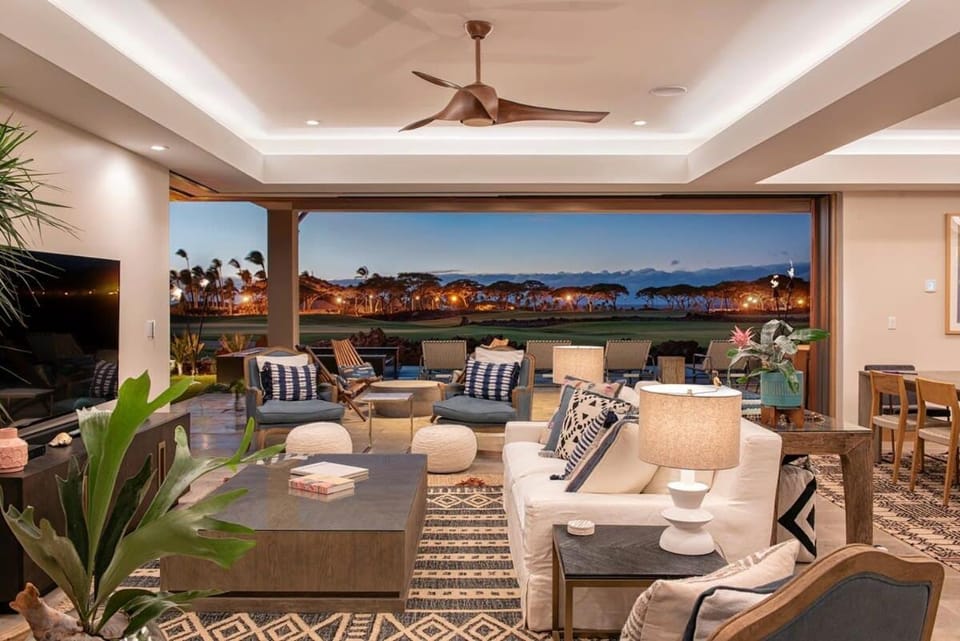 Mauna Lani 4 BR Luxury Golf & Beach Club House in Puako