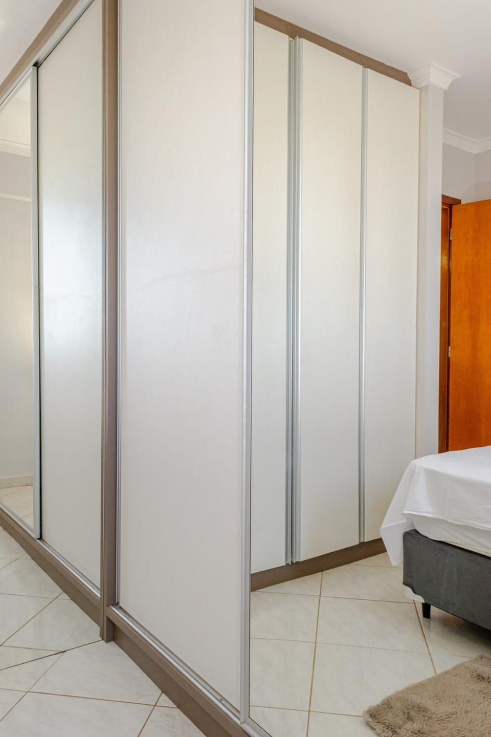 Bed, Photo of the whole room, Bedroom, wardrobe