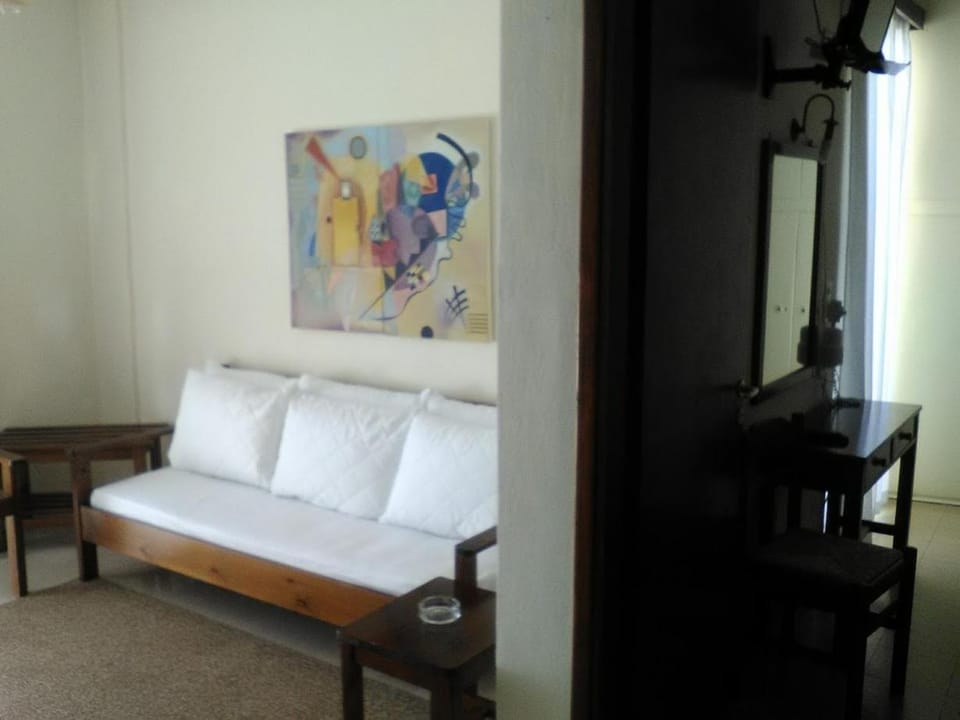 Aparthotel Iliahtides Hotel in Euboea