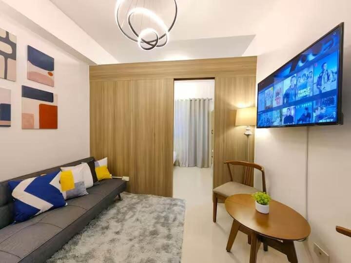 1-bedroom with balcony Apartment in Mandaluyong
