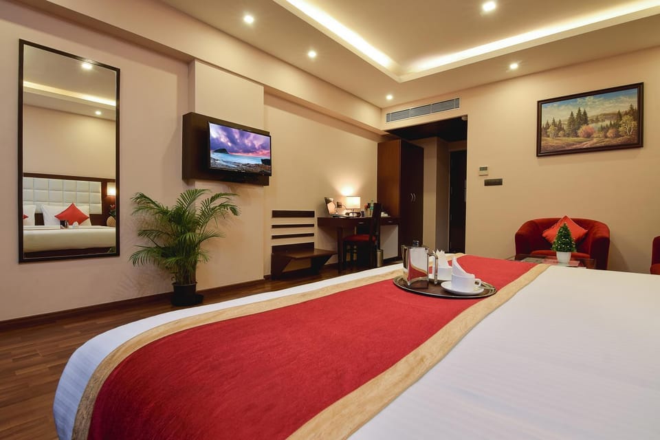TV and multimedia, Photo of the whole room, Bedroom