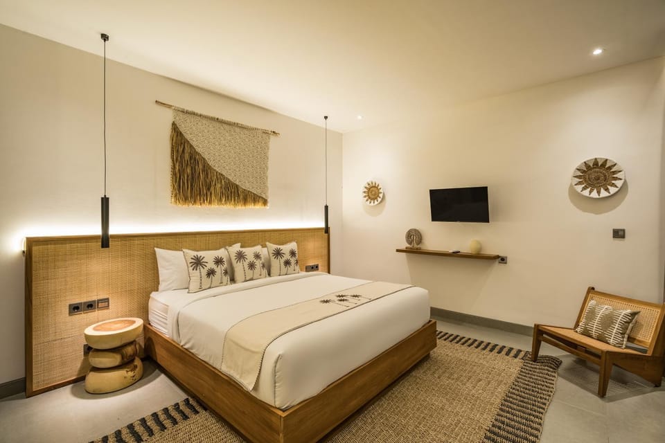 Bed, TV and multimedia, Bedroom, air conditioner