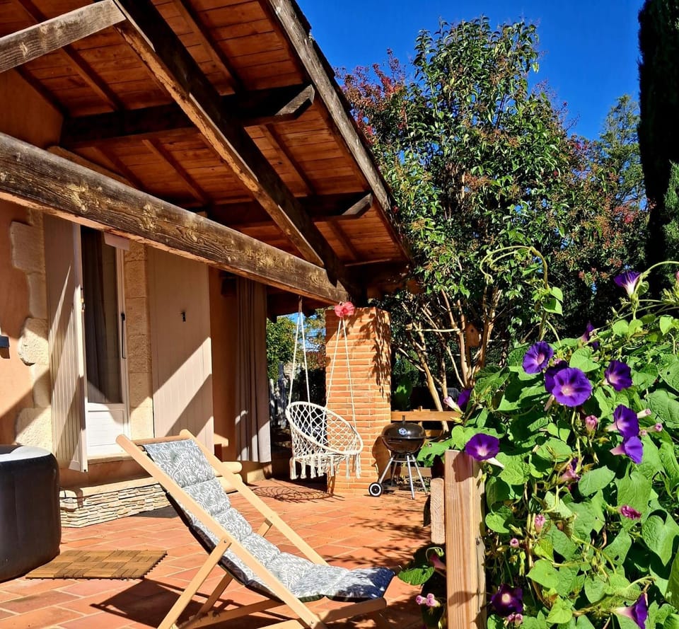 Patio, Day, Balcony/Terrace, Spa and wellness centre/facilities
