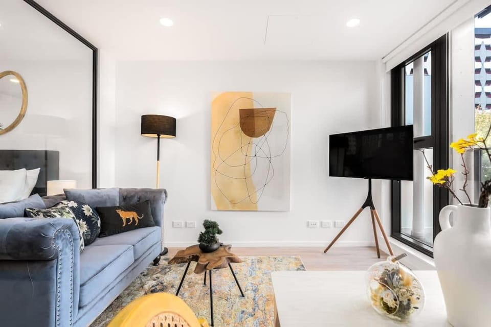 Relaxing Aircon Studio Living Beside Park in CBD - Pool & Gym Apartment in Auckland