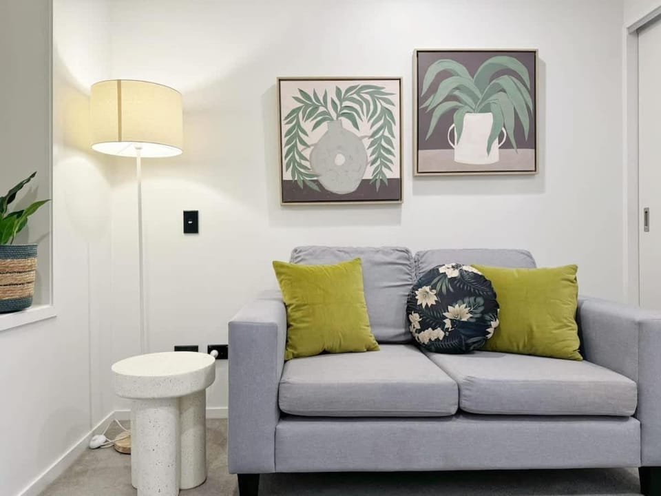 Lush City Escape - Fresh 1B Studio Near Skytower Pool Gym SaunaSauna Apartment in Auckland