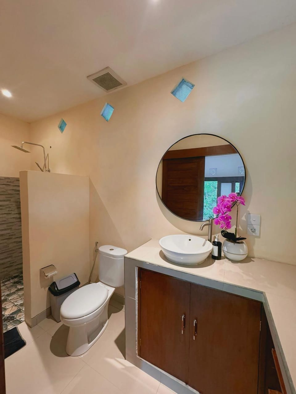 Toilet, Bathroom