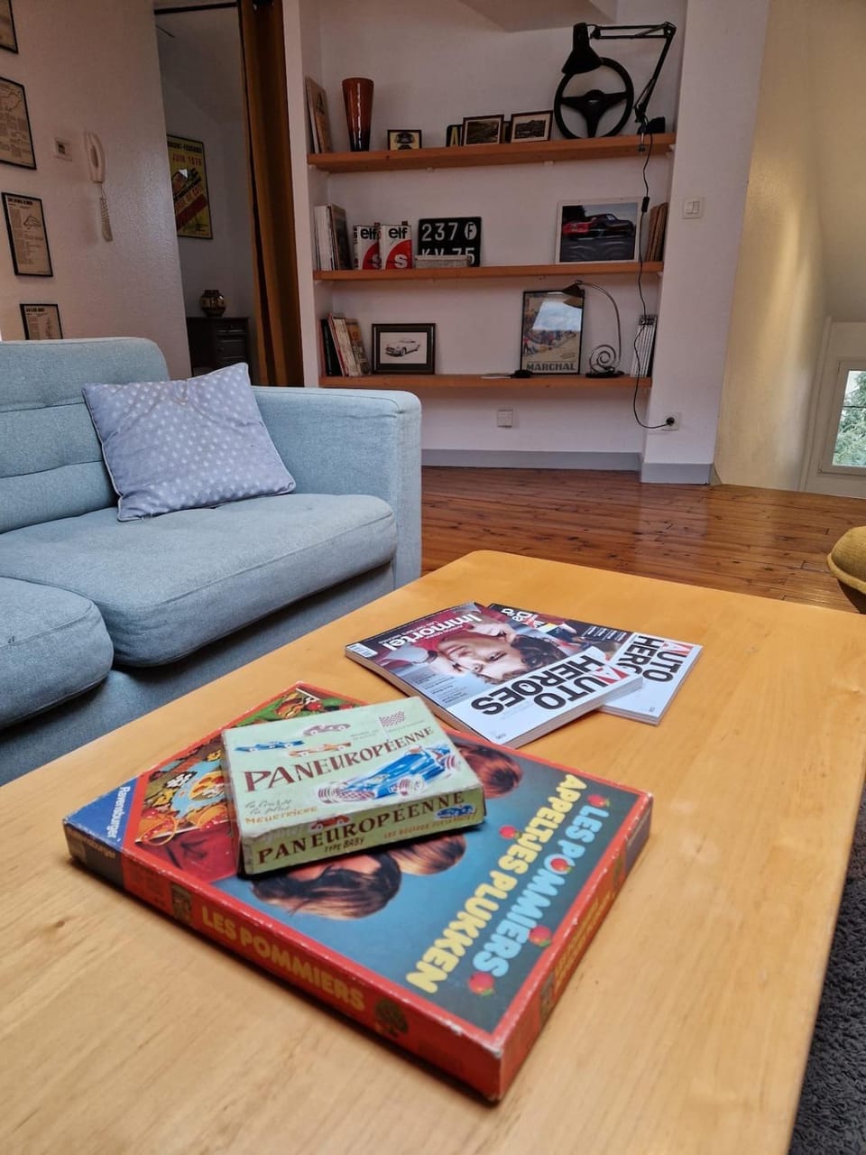 Game Room, Library, Living room, Seating area