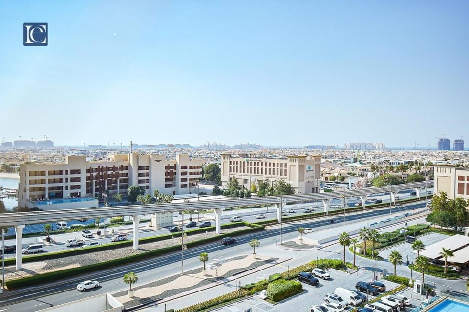 Exclusive 2BR Home Marina Residence 4, The Palm Apartment in Dubai