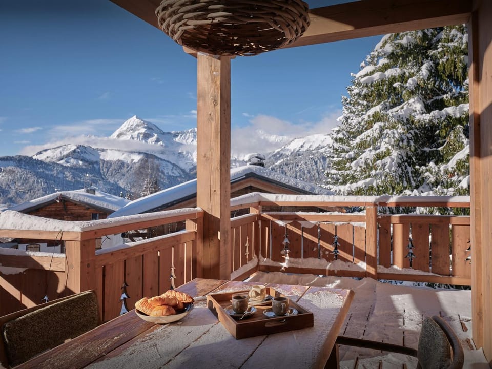 Winter, Balcony/Terrace, Mountain view