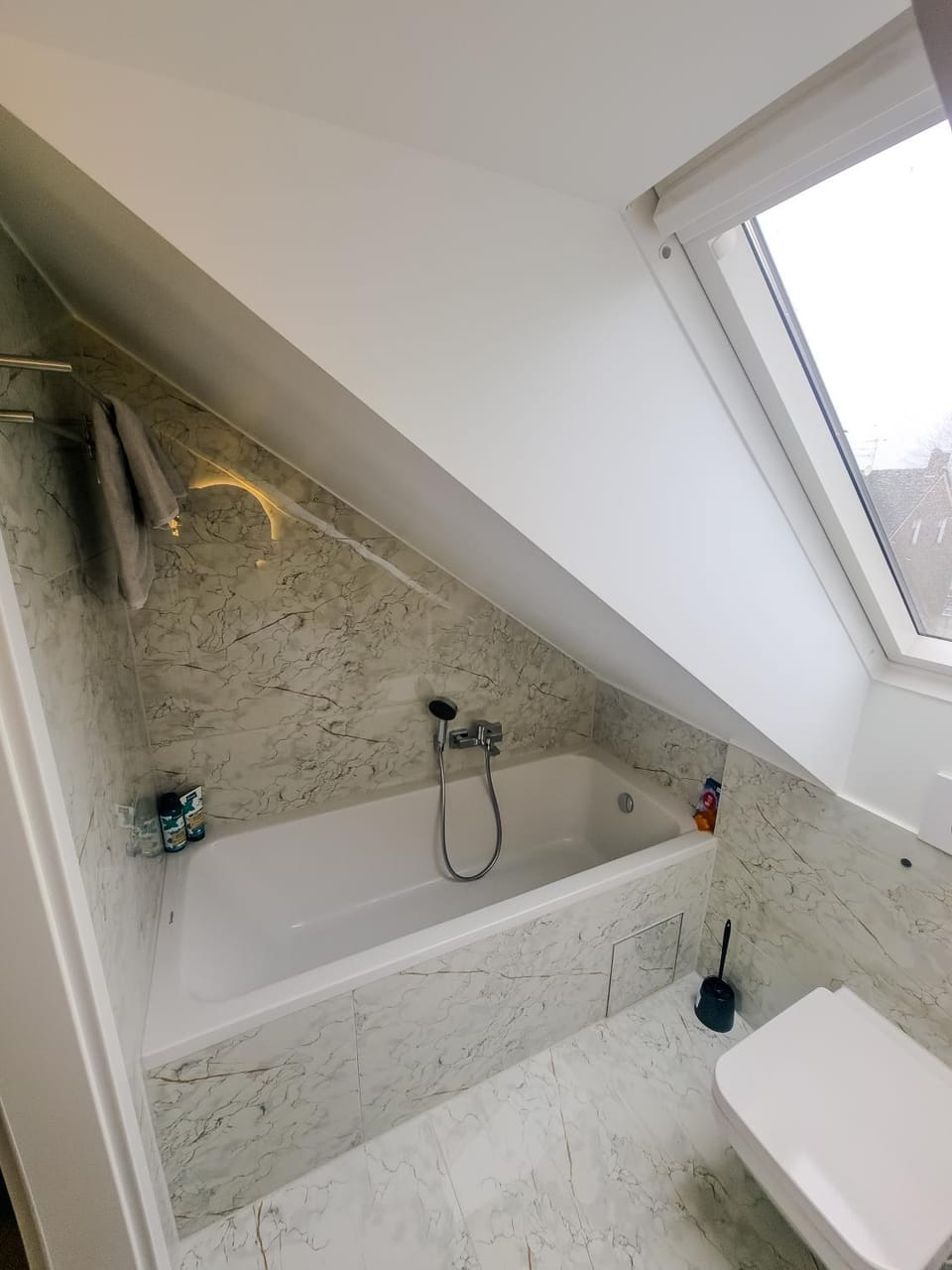 Toilet, Bath
