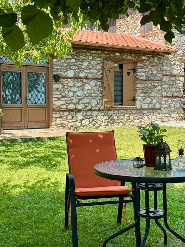 Luxury Suites in Villa Anasia, Amaryllis Apartment in Pieria, Greece