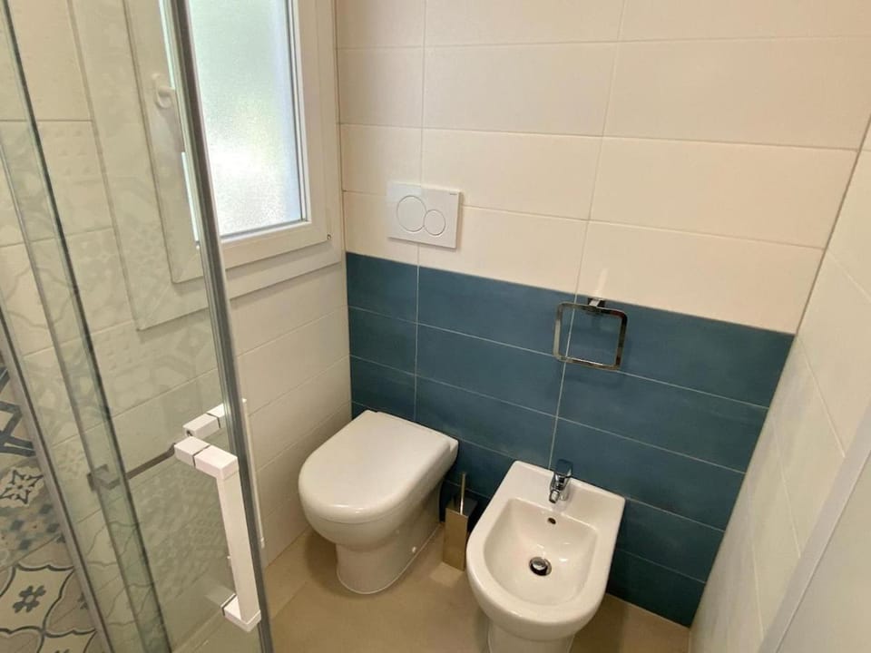Toilet, Bathroom, bidet
