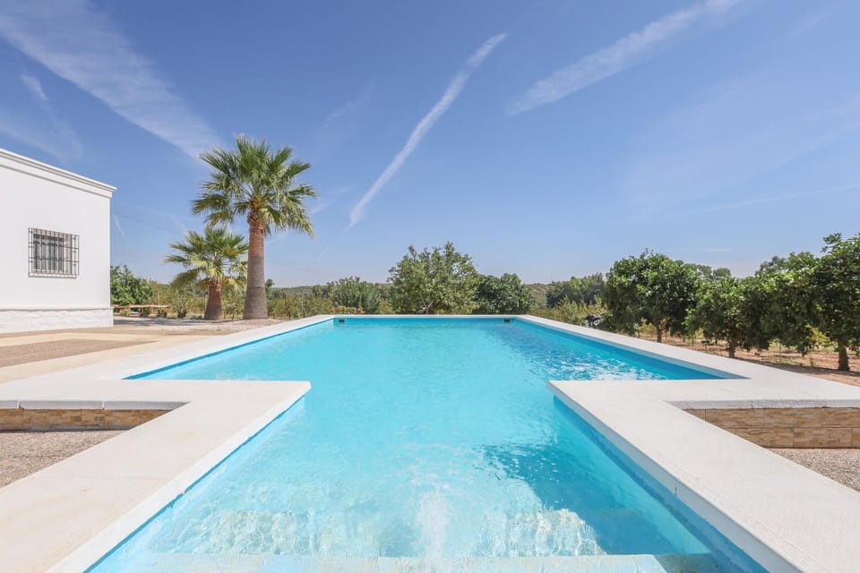 Property building, Garden, Solarium, Garden view, Pool view, Swimming pool