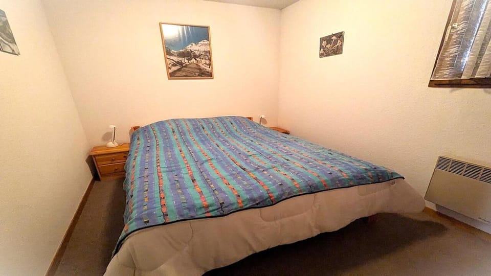 Bed, Bedroom, furniture