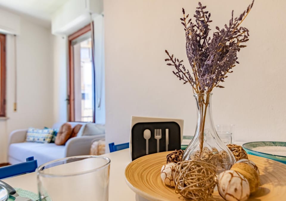 Living room, Decorative detail, Seating area