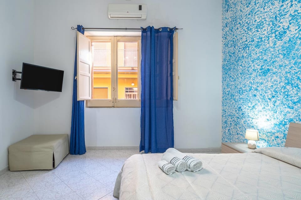 Property building, Living room, Bedroom