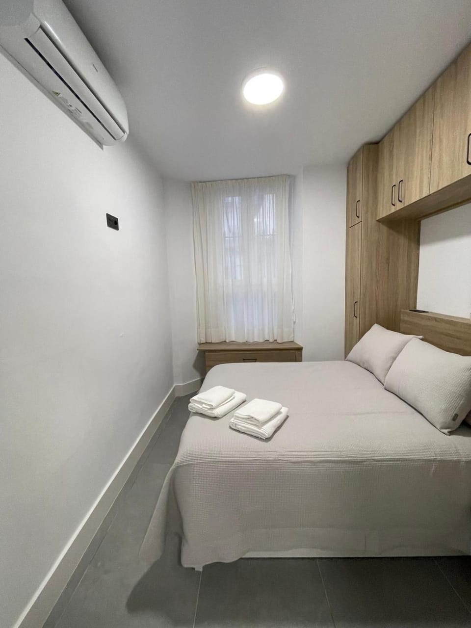Bed, Photo of the whole room, Bedroom, towels, wardrobe, air conditioner