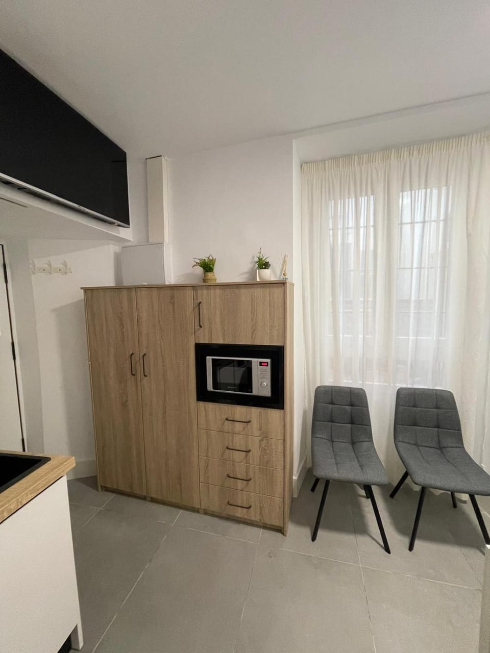 TV and multimedia, Kitchen or kitchenette, Living room