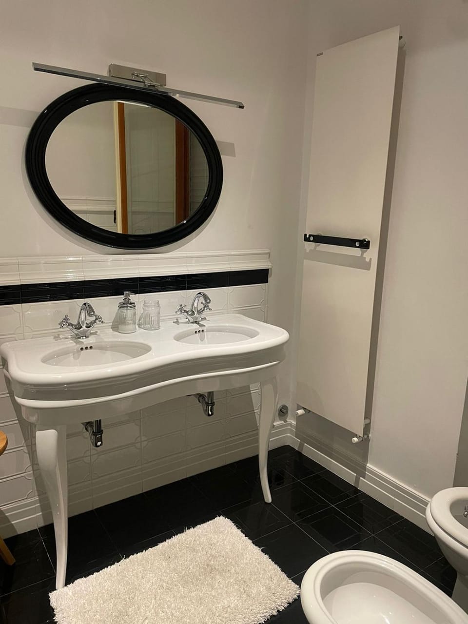 A DUE PASSI Apartment in Marche