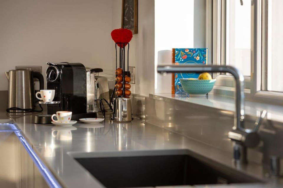 Sleek and Spacious in The Park House in Cheltenham