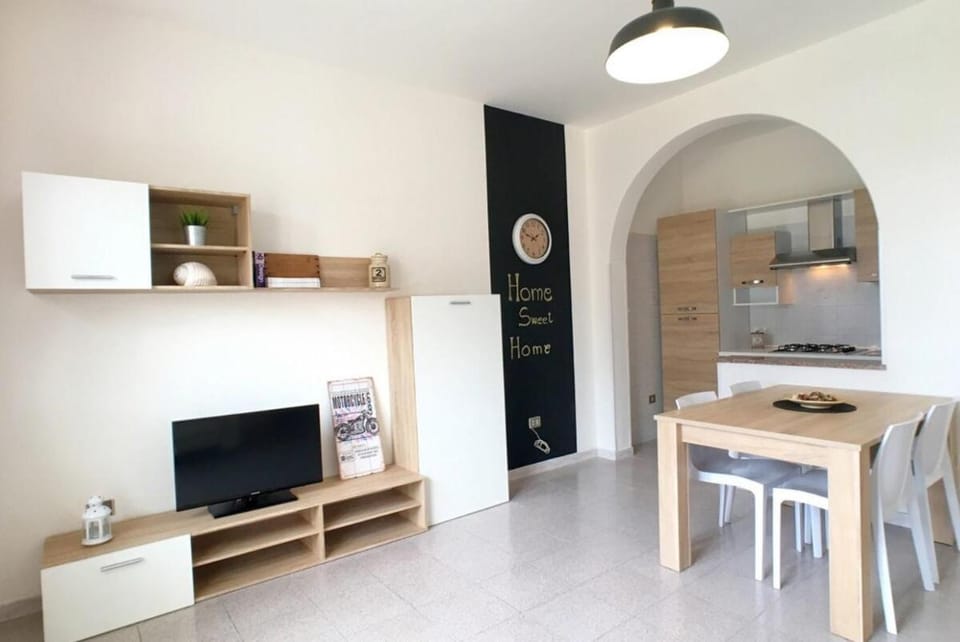 TV and multimedia, Kitchen or kitchenette, Dining area