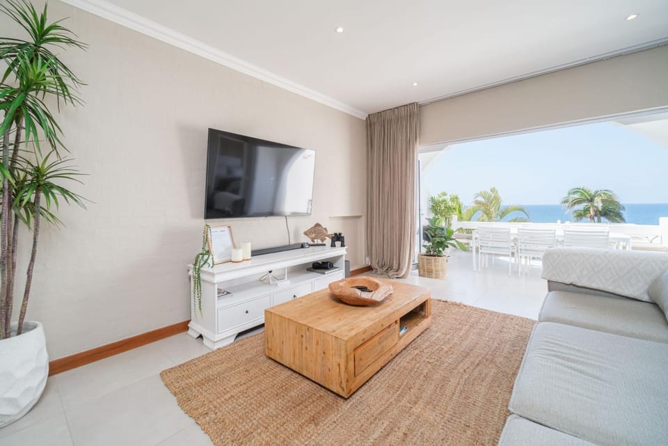 TV and multimedia, Living room, Dining area
