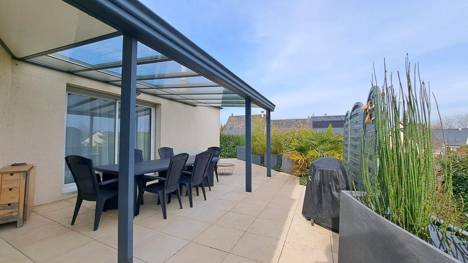 Patio, Spring, Day, Natural landscape, Garden, View (from property/room), Balcony/Terrace, Garden view