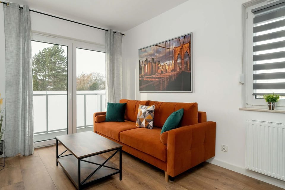Living room, Seating area, internet