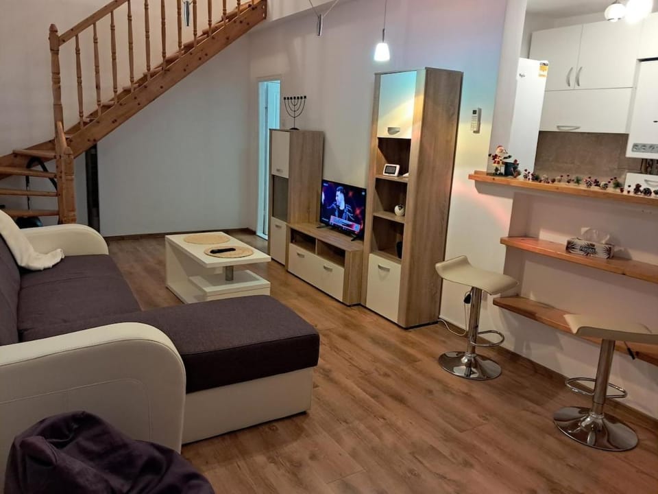 Communal lounge/ TV room, Seating area