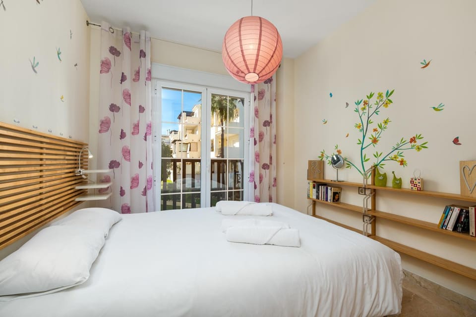 Superb 2 beds Residencial Duquesa Apartment in San Luis de Sabinillas