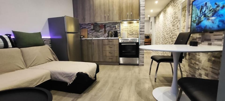 TV and multimedia, Kitchen or kitchenette, Living room, Seating area, Dining area, pet friendly