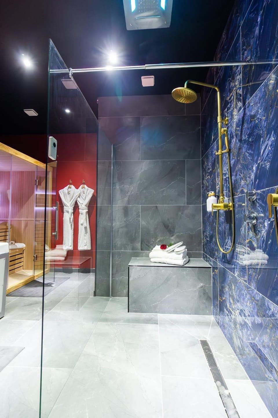 Shower, Bathroom, towels