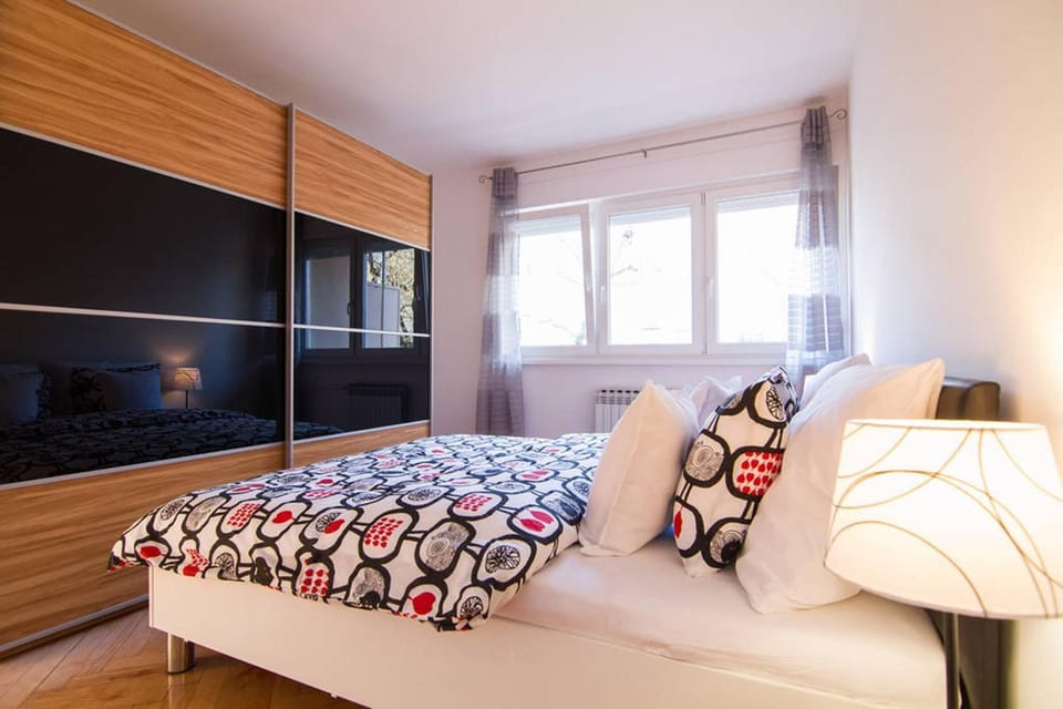 Day, Photo of the whole room, Bedroom, On site