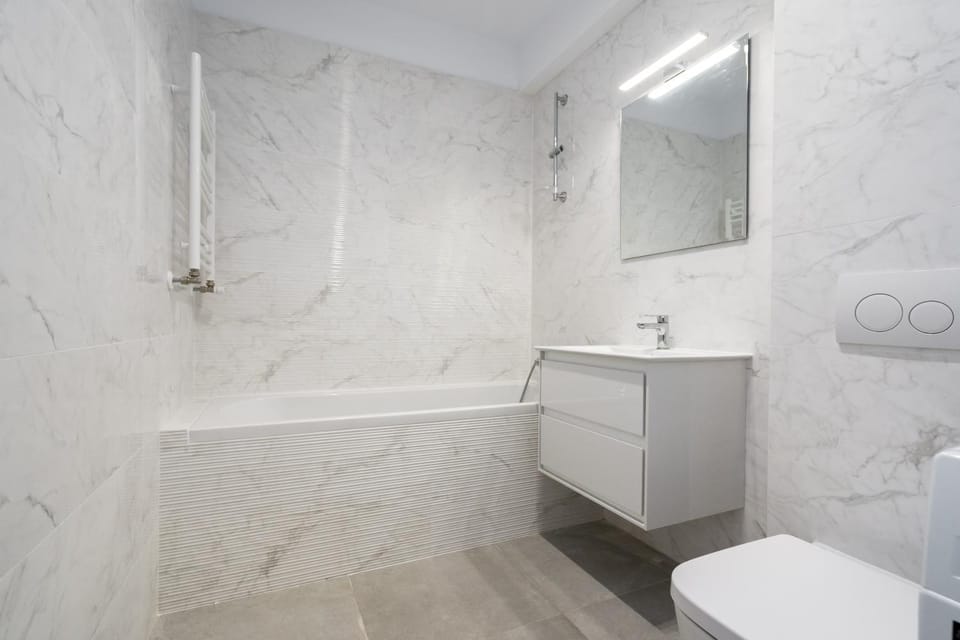 Toilet, Bathroom, Bath