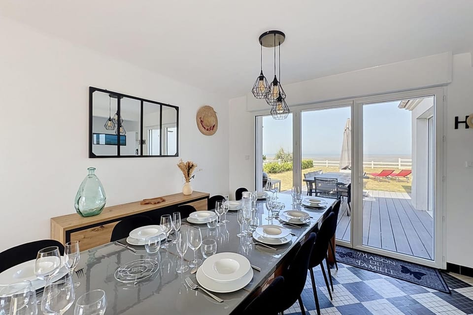 Maisons de Familles beachfront villa House in Normandy
