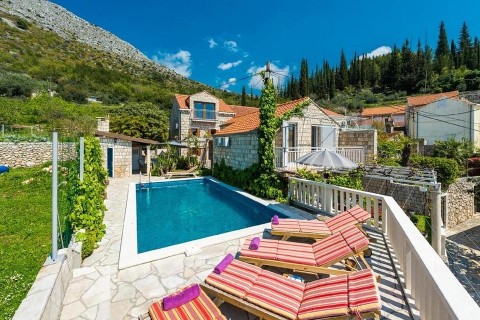 Peaceful Villa near Dubrovnik Villa in Dubrovnik-Neretva County