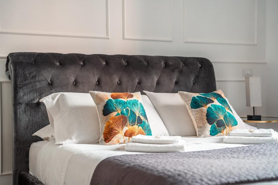 Trevi Fountain Superior Suites byLZluxuryproperties Apartment in Rome