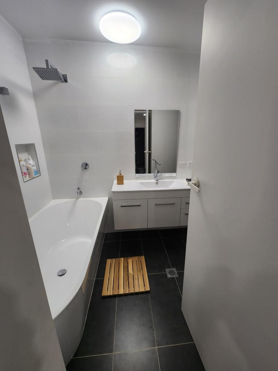 Bathroom, Bath
