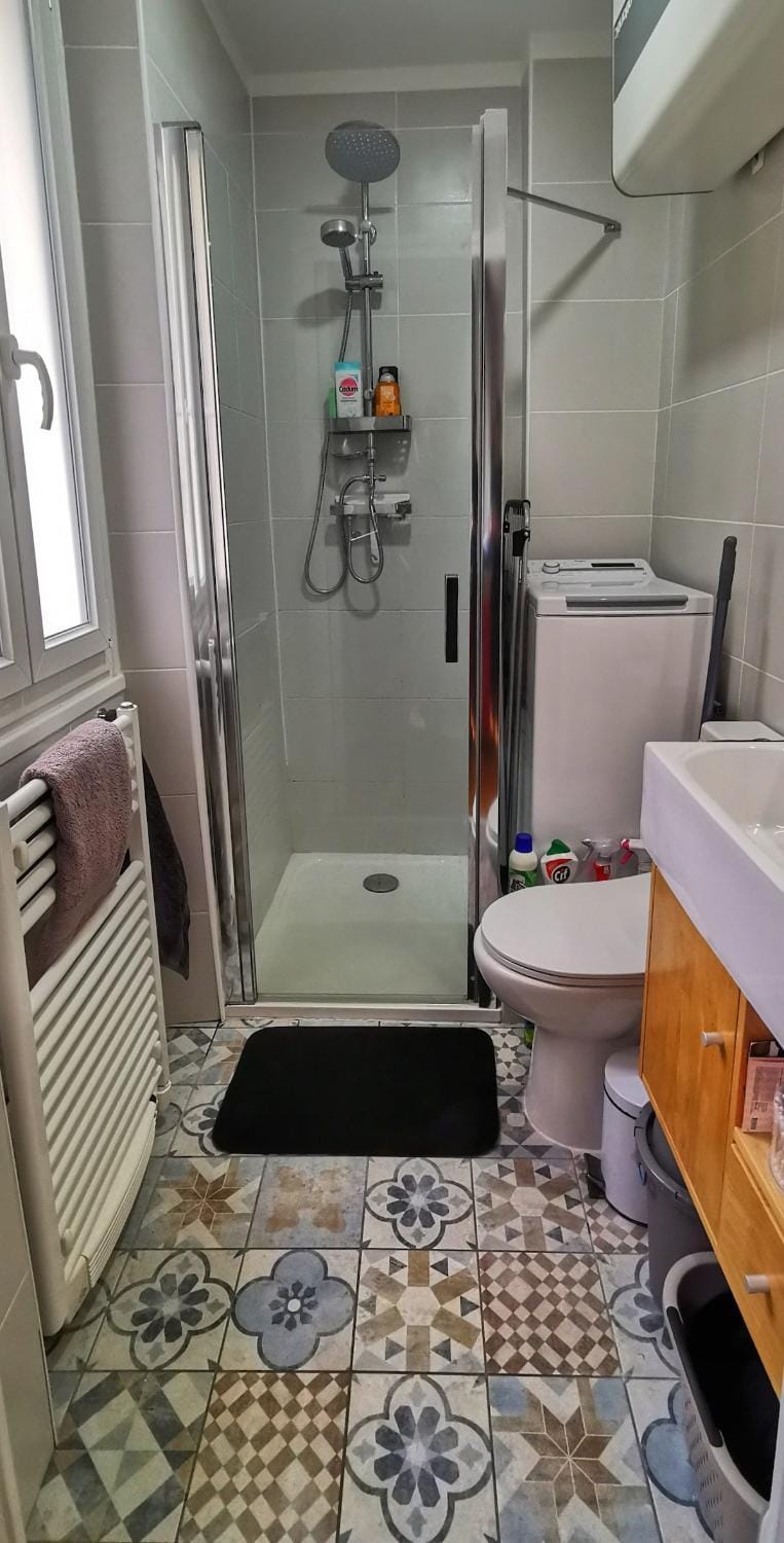 Shower, Toilet, Bathroom