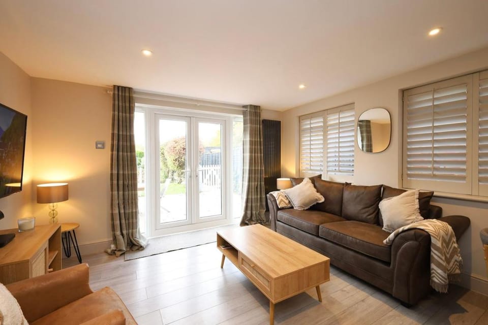 Sunnybrook Apartment in Borough of Waverley