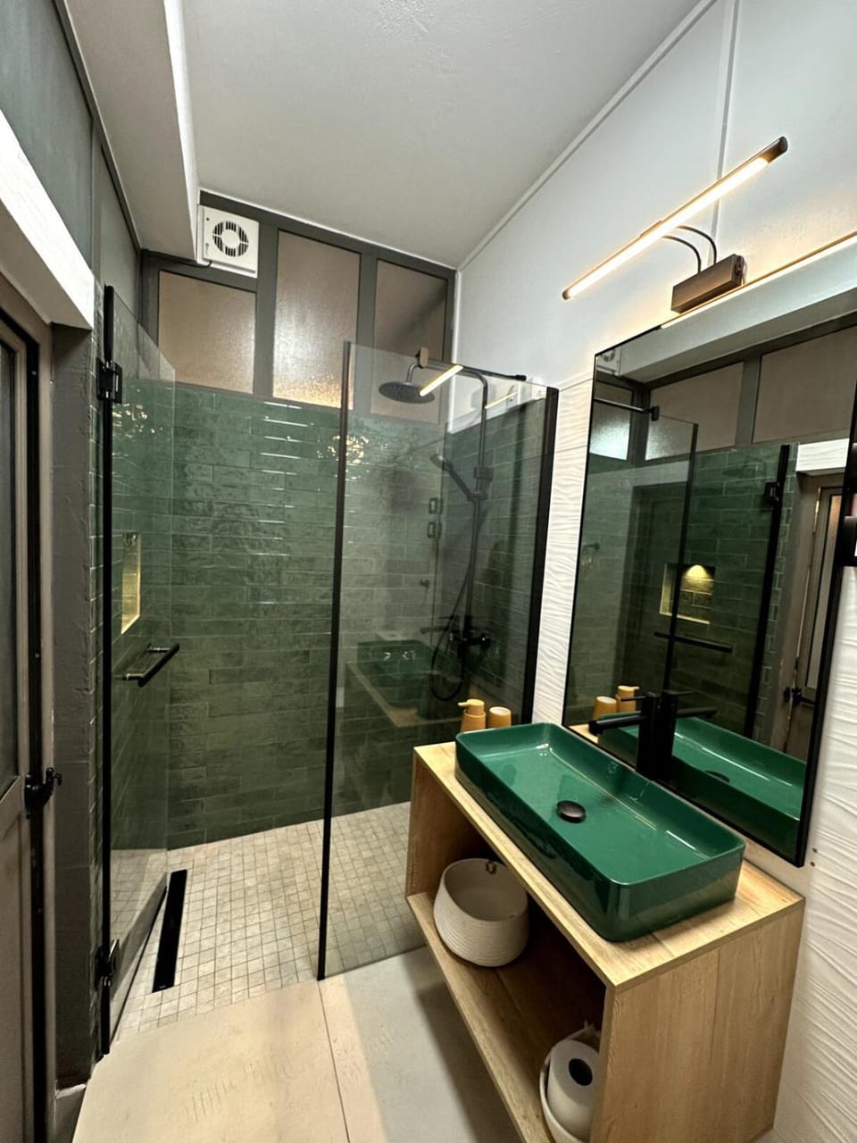 Shower, Bathroom