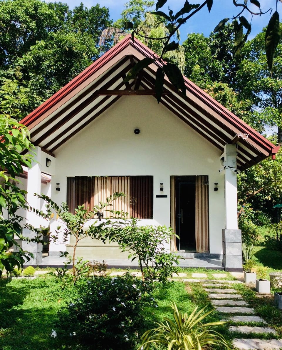 Property building, Day, Garden, Garden view