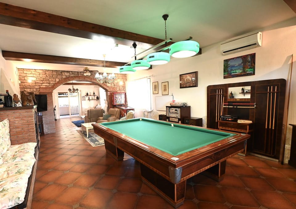 Billiard