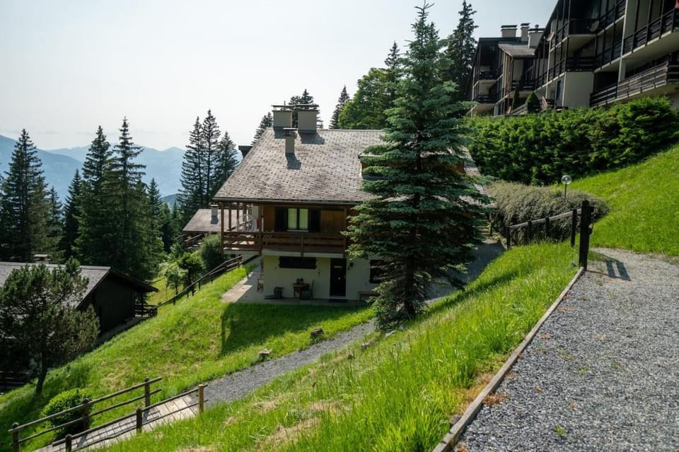 Confortable et charmant 7 personnes Alpe des Chaux avec belle vue Apartment in Ollon