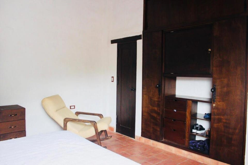TV and multimedia, Photo of the whole room, wardrobe