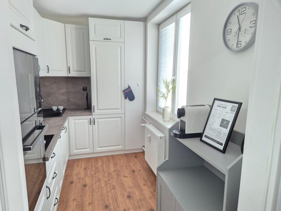 Kitchen or kitchenette, kitchen