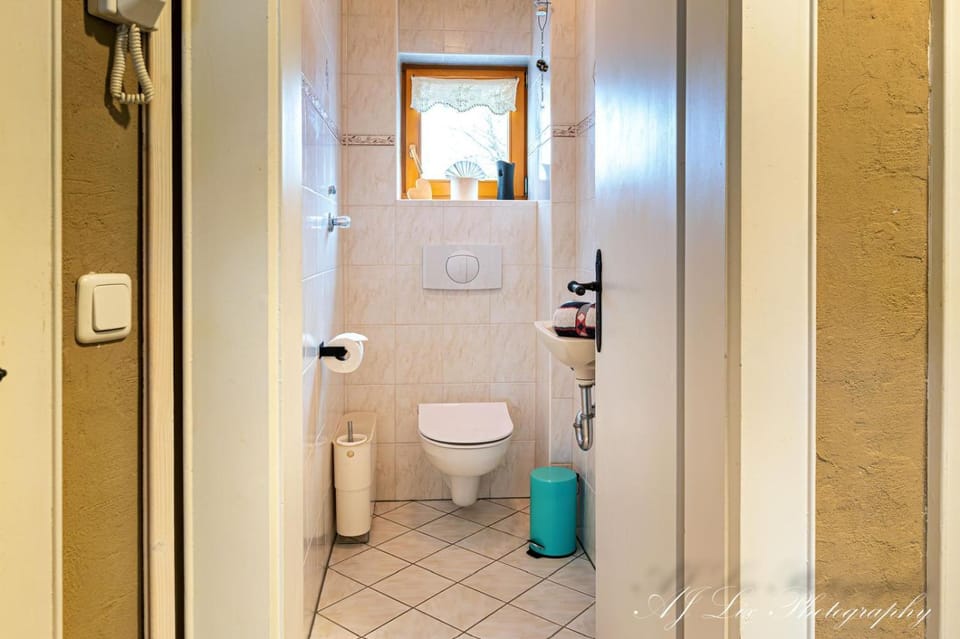 Bathroom, Living room