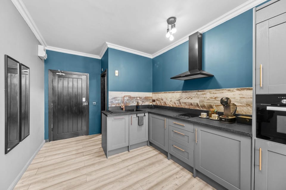 Kitchen or kitchenette, kitchen