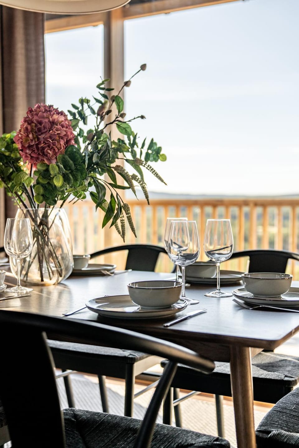 Natural landscape, Balcony/Terrace, Dining area